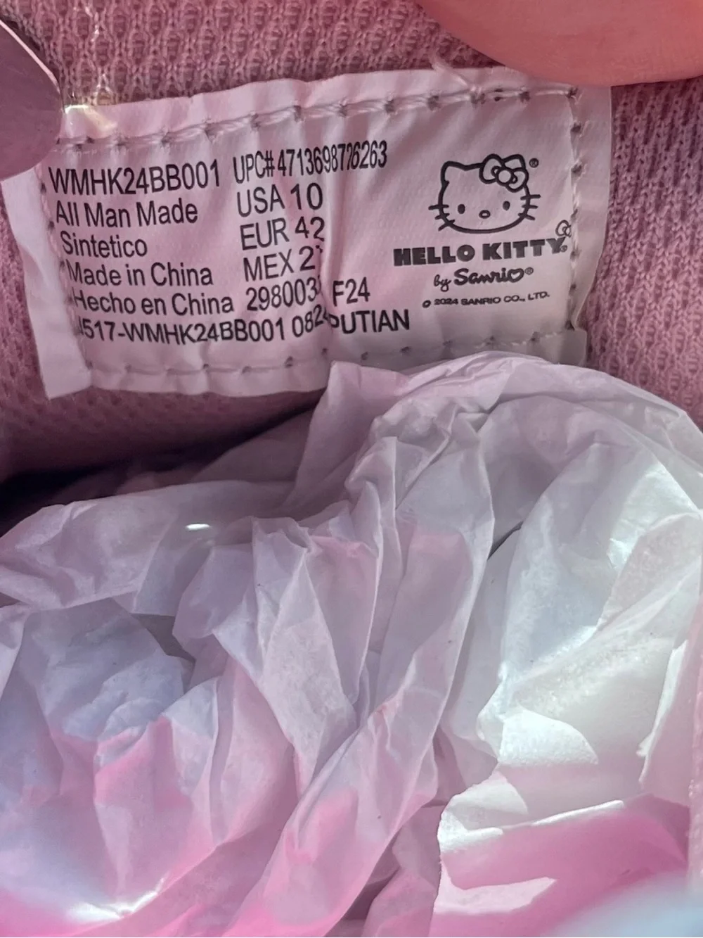 Hello Kitty Pink White and Black women’s NWOT Sneakers with Bow Detail Size 10